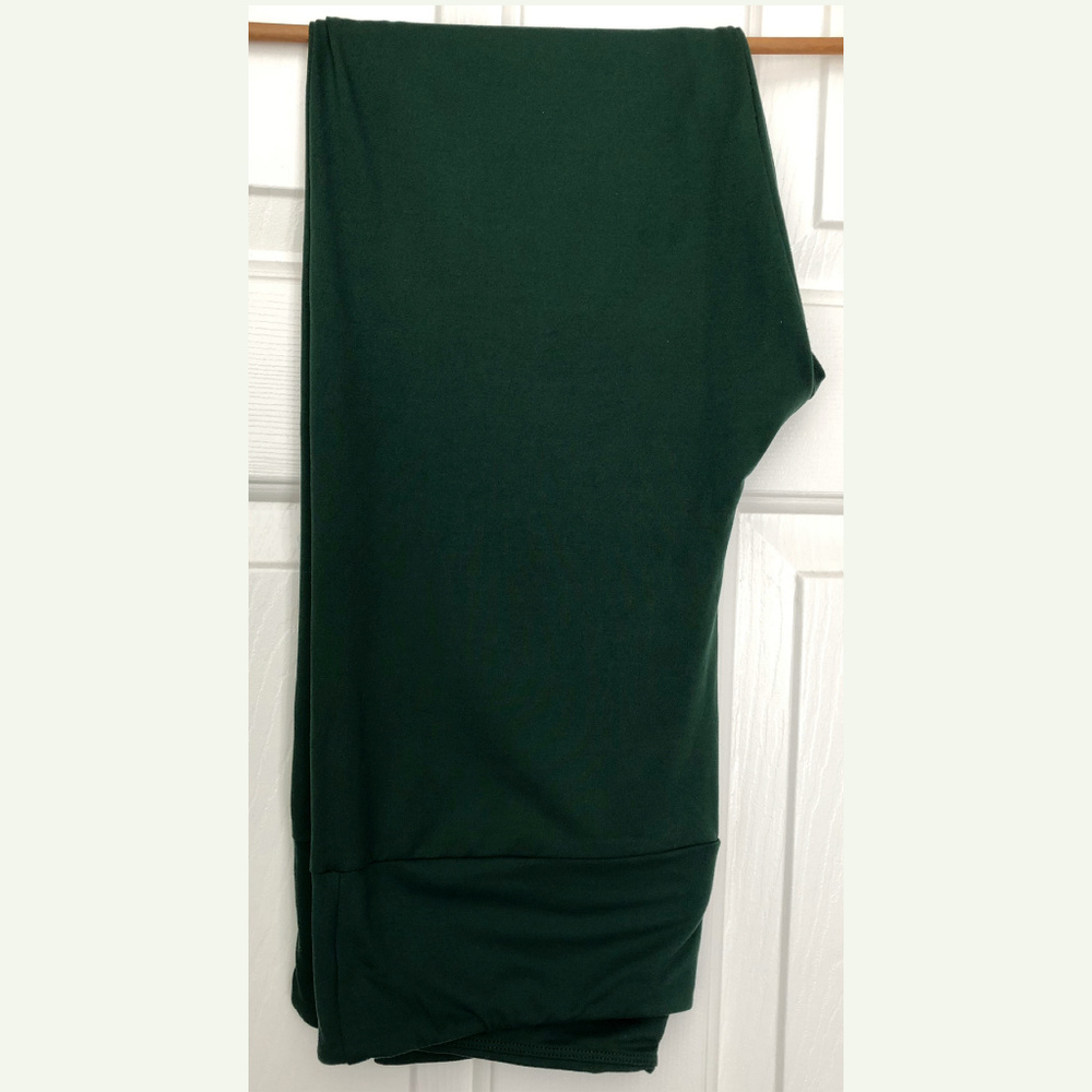 LuLaRoe SOLID💚GREEN TC Leggings🌹Hard to find!🌸